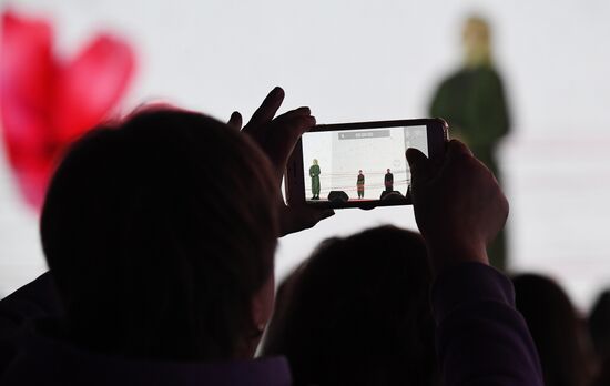 Международная выставка-форум "Россия"
Спектакль "Вера. Надежда. Любовь" Место: Россия, Москва. Автор: Екатерина Чеснокова/РИА Новости. Выставка "Россия". Спектакль "Вера. Надежда. Любовь"