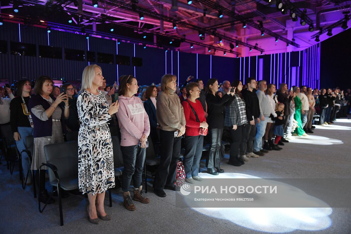 Выставка "Россия". Спектакль "Вера. Надежда. Любовь"