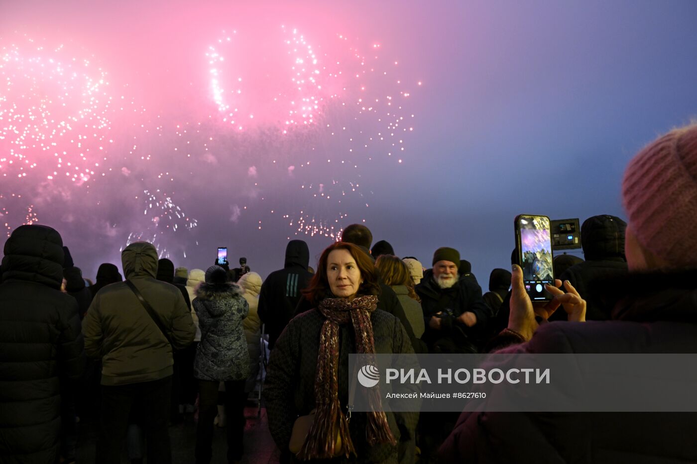 Салют в честь Дня защитника Отечества