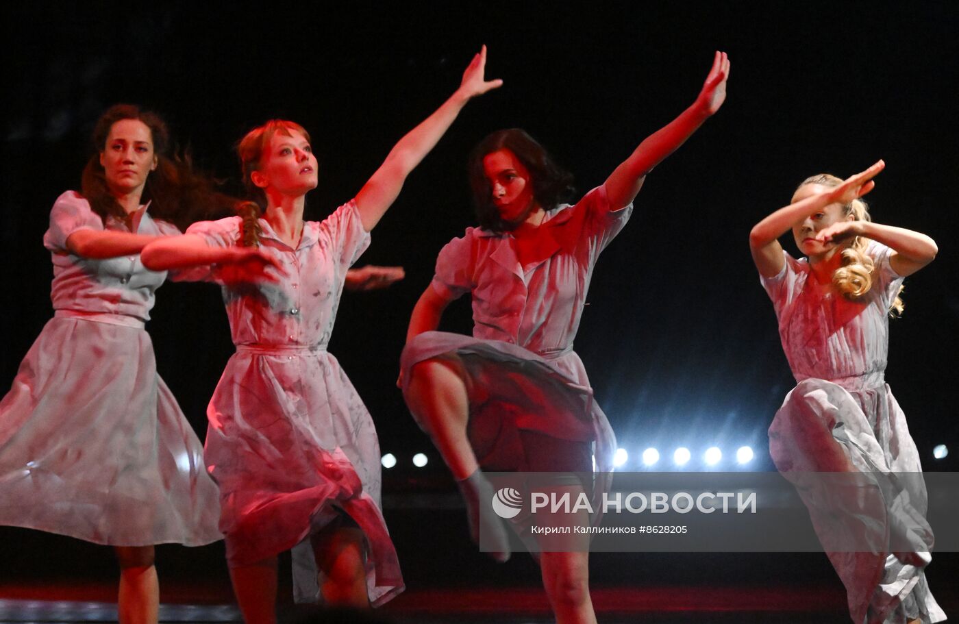 Вечер-посвящение героям России "Наши маяки"