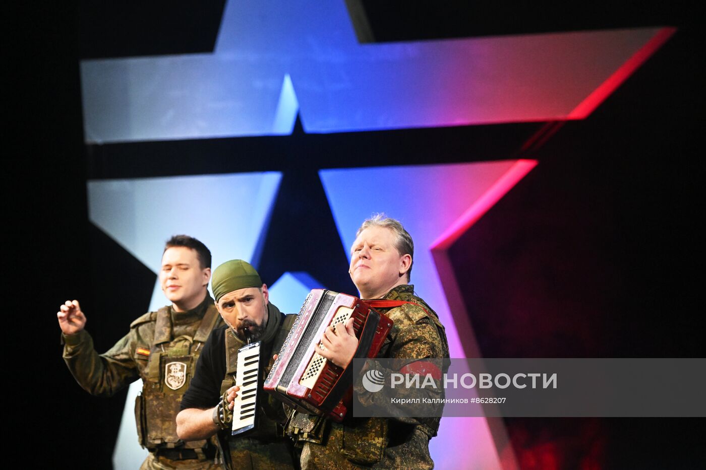 Вечер-посвящение героям России "Наши маяки"