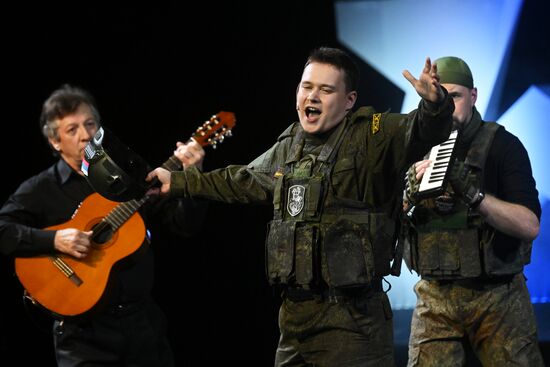 Вечер-посвящение героям России "Наши маяки"