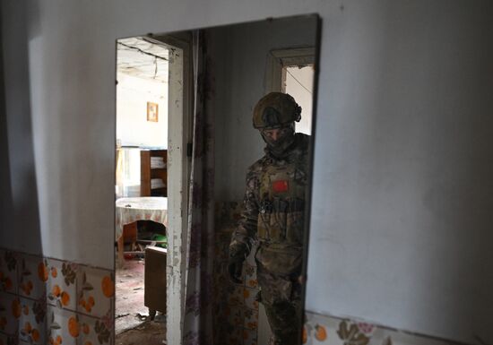 Боевая работа саперов 40-го инженерно-саперного полка ЦВО по разминированию Авдеевки