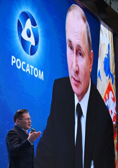 Пятый юбилейный конкурс "Лидеры России"