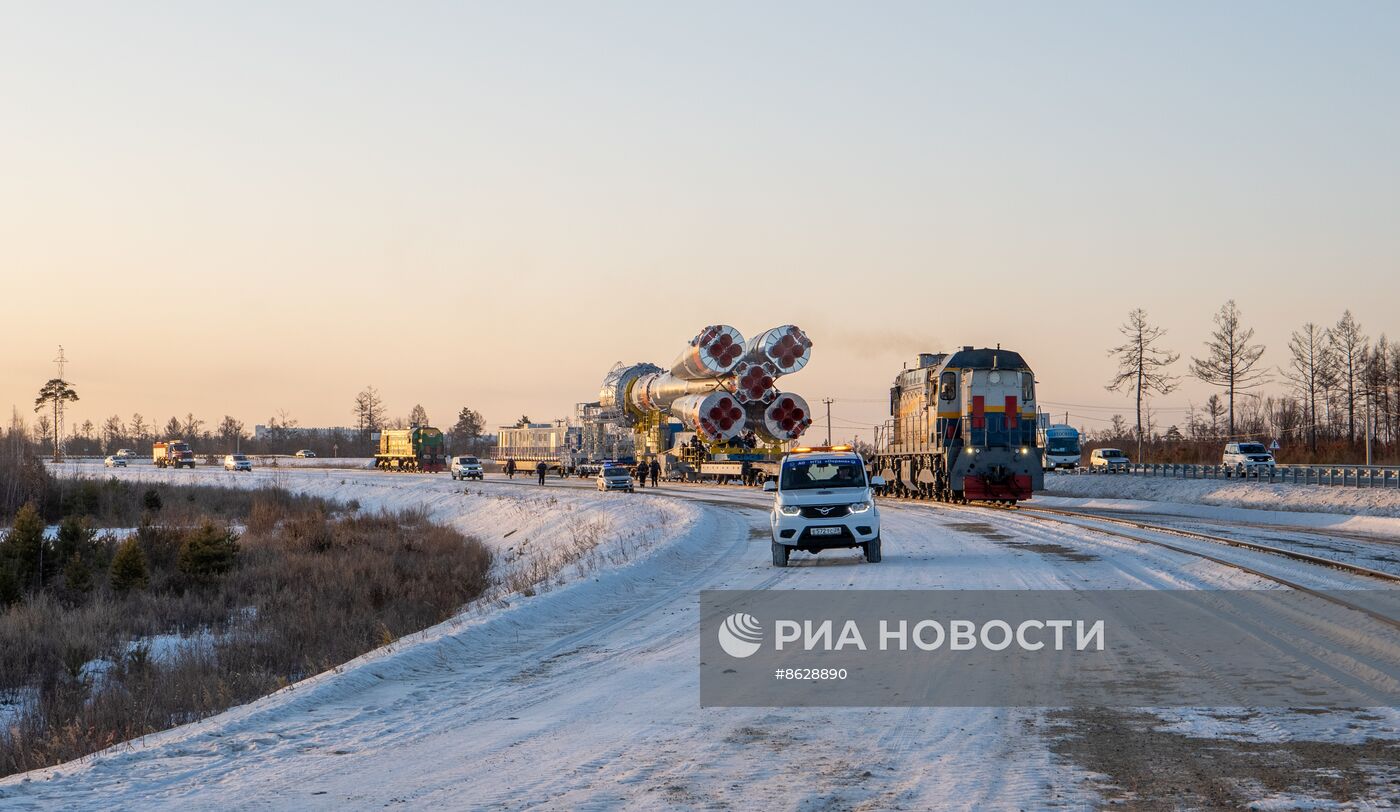 Ракету "Союз-2.1б" со спутником "Метеор-М" вывезли на стартовый комплекс космодрома Восточный