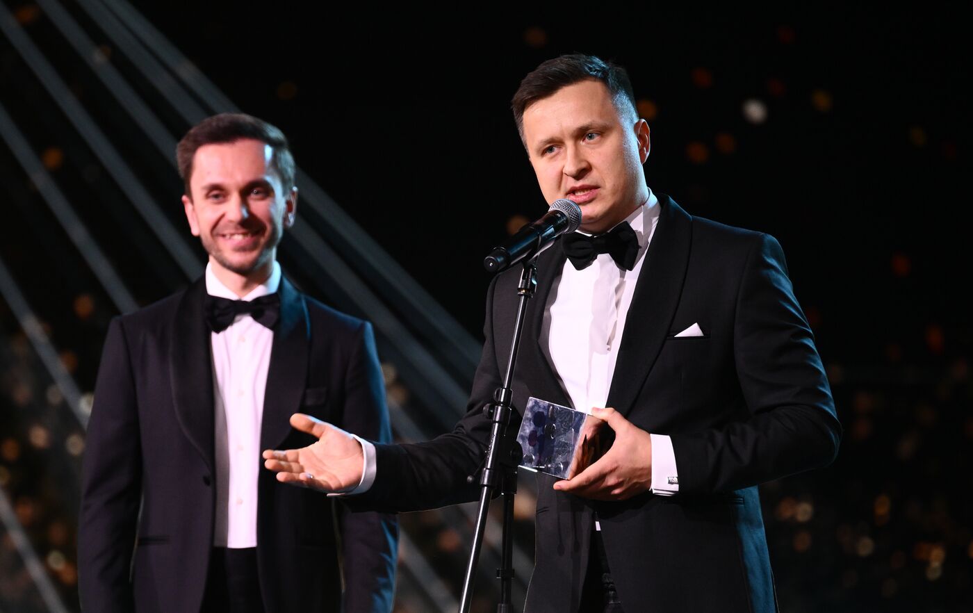 Выставка "Россия". Вручение просветительской награды "Знание.Премия"