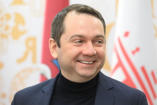 Выставка "Россия". IV заседание рабочей группы по обеспечению транспортно-логистического и социально-экономического развития Арктической зоны РФ при Комиссии Государственного Совета РФ по направлению "Транспорт"