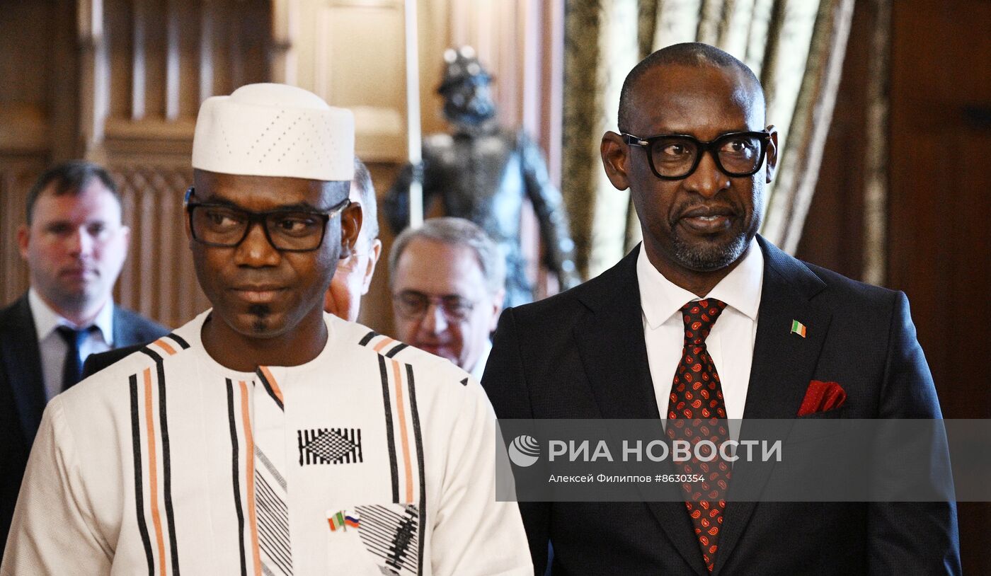 Встреча глав МИД РФ и Мали С. Лаврова и А. Диопа