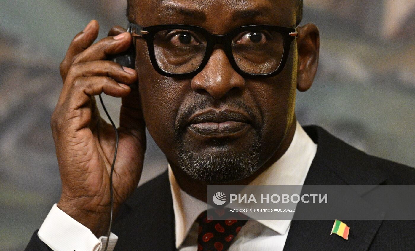 Встреча глав МИД РФ и Мали С. Лаврова и А. Диопа