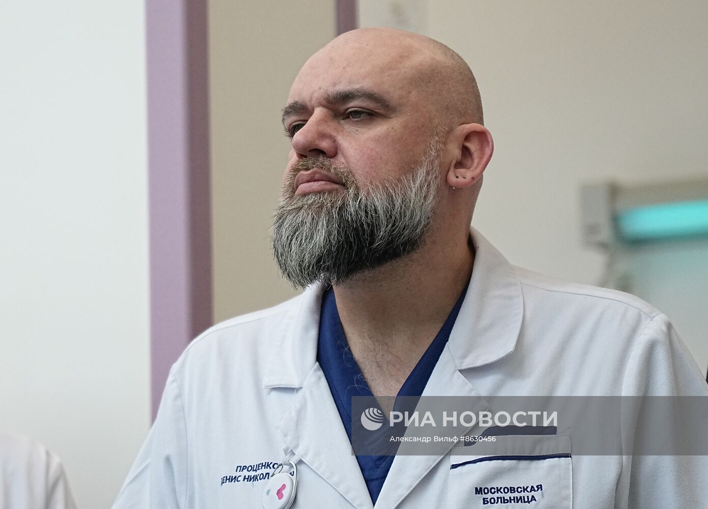 Мэр Москвы С. Собянин посетил клинический центр Коммунарка