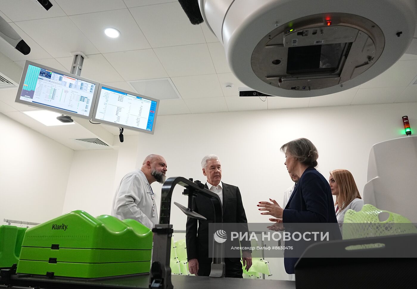 Мэр Москвы С. Собянин посетил клинический центр Коммунарка