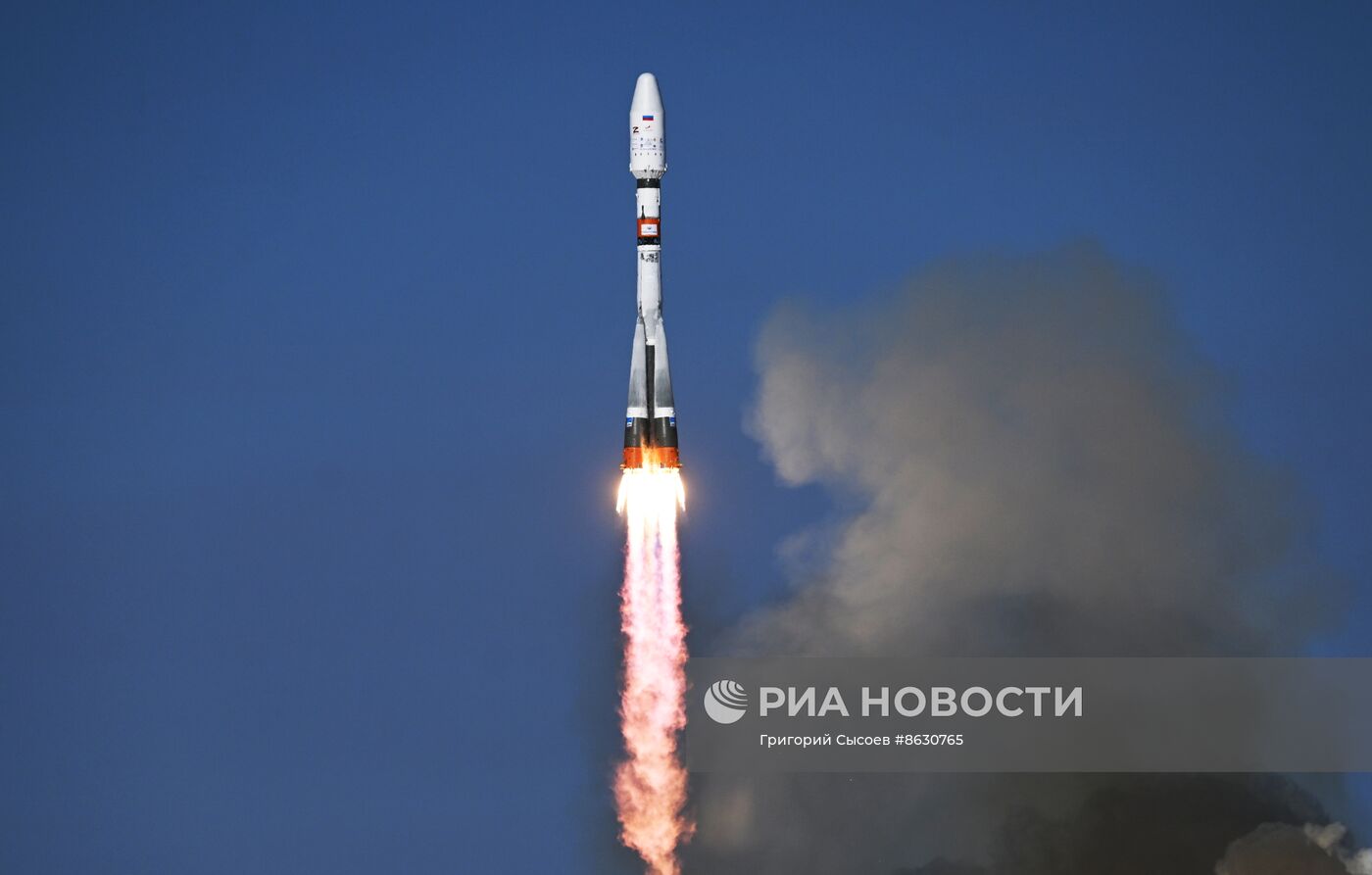 Запуск РН "Союз-2.1б" со спутником "Метеор-М" с космодрома Восточный