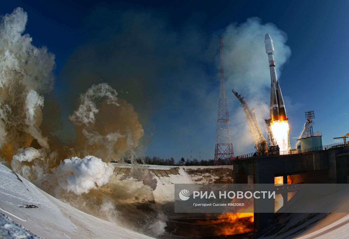 Запуск РН "Союз-2.1б" со спутником "Метеор-М" с космодрома Восточный