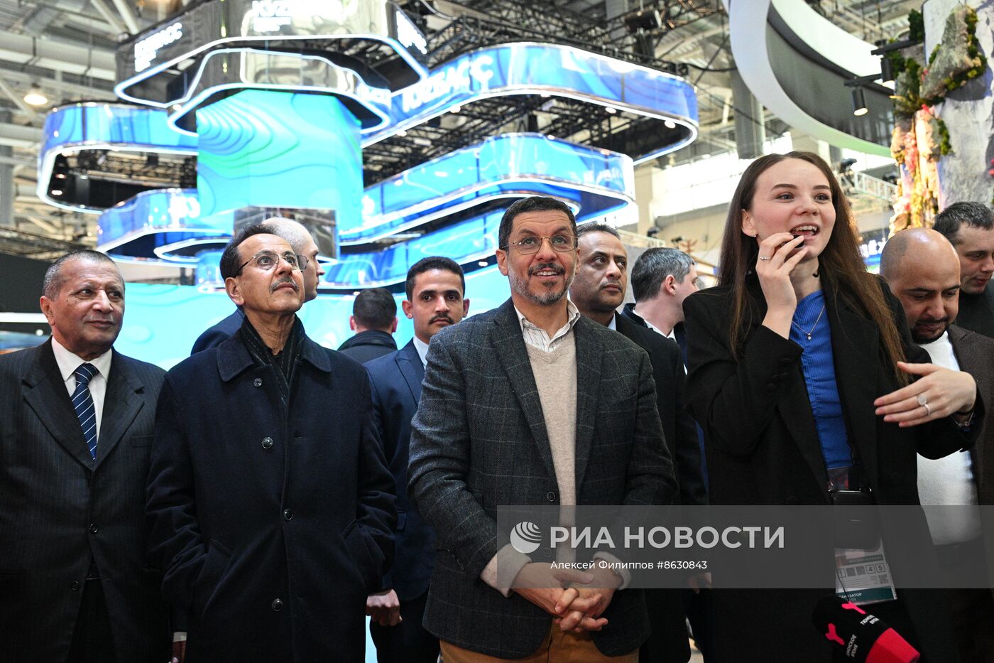 Выставка "Россия". Премьер-министр, глава МИД Йемена Ахмед Авад бен Мубарак посетил выставку 