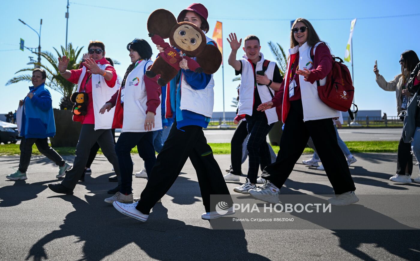 Подготовка к Всемирному фестивалю молодежи