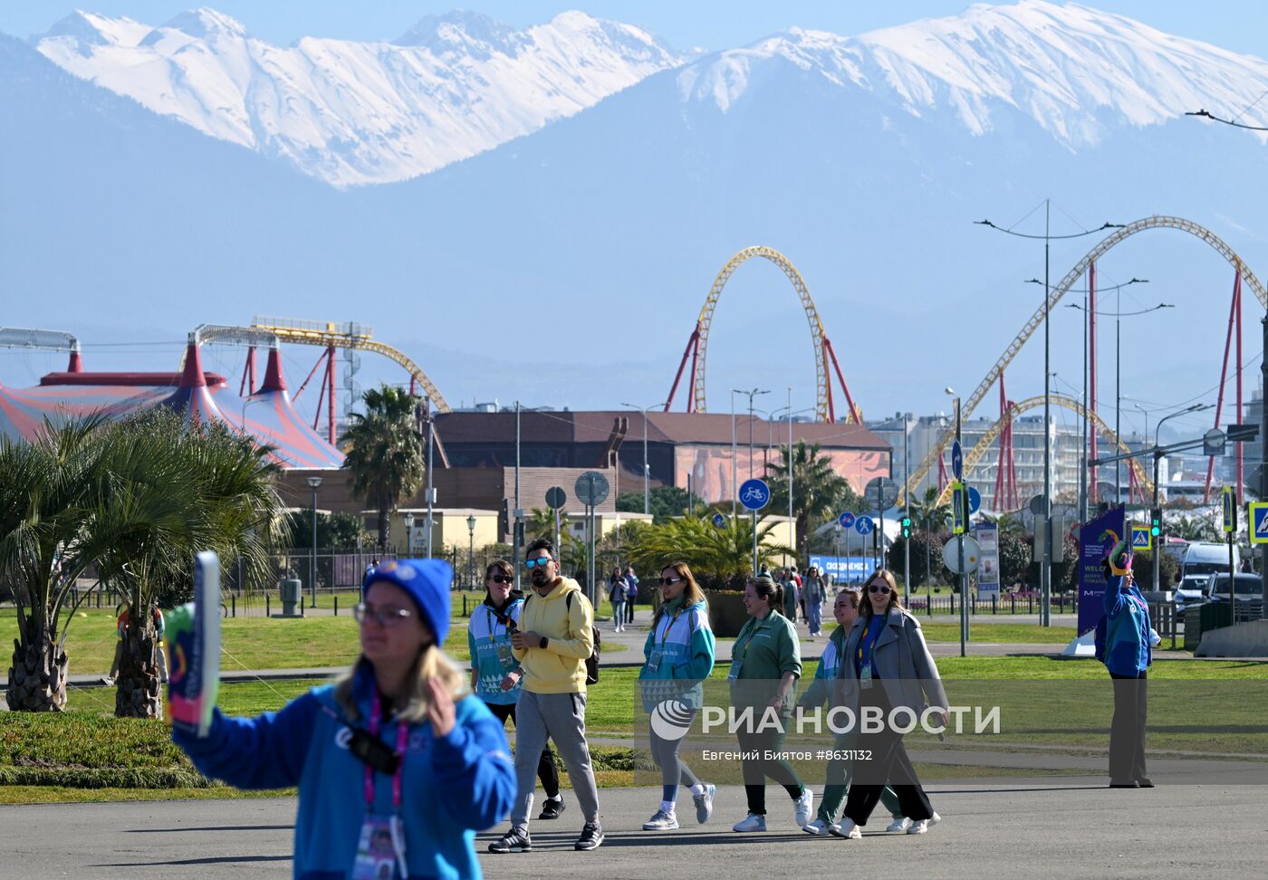 Подготовка к Всемирному фестивалю молодежи