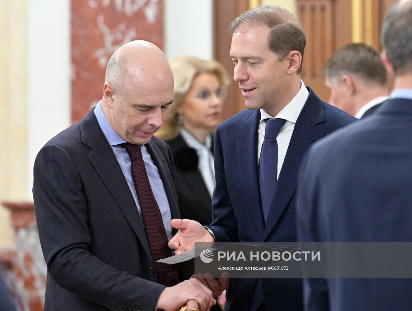 Премьер-министр РФ М. Мишустин провел заседание правительства РФ