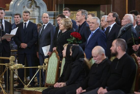 Отпевание бывшего премьера СССР Н. Рыжкова