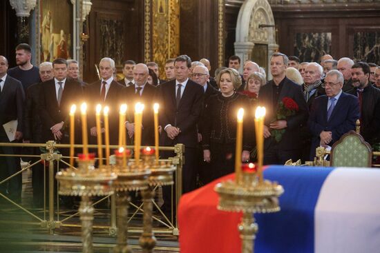 Отпевание бывшего премьера СССР Н. Рыжкова