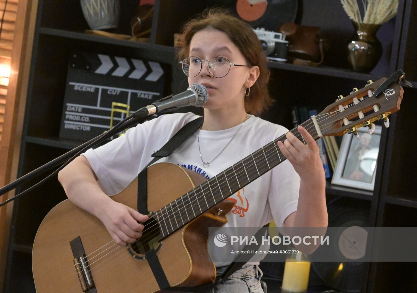 Выставка "Россия". I Открытый всероссийский слёт бардовского движения "Чтобы наши песни пели,  как свои"