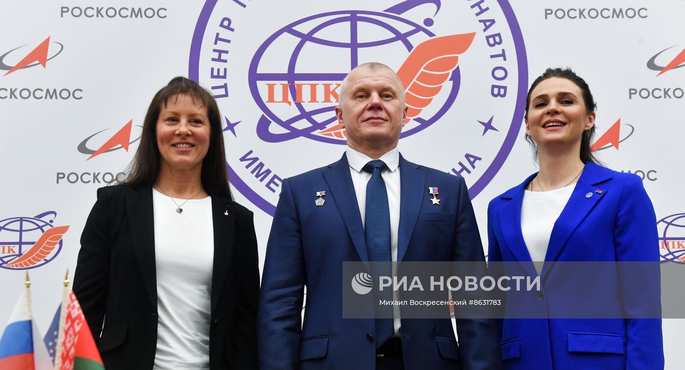 П/к экипажа 21-й экспедиции МКС в Звездном городке