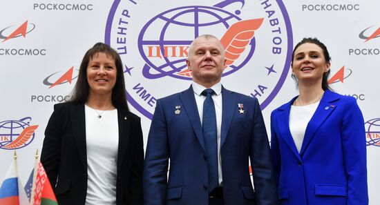 П/к экипажа 21-й экспедиции МКС в Звездном городке 