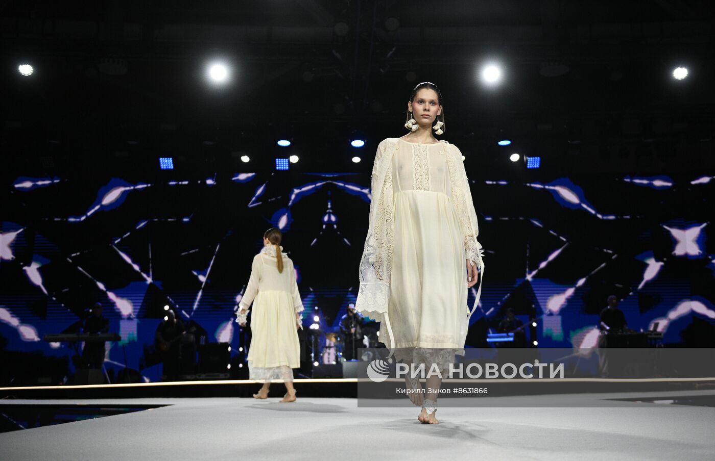 Выставка "Россия". Открытие Московской недели моды