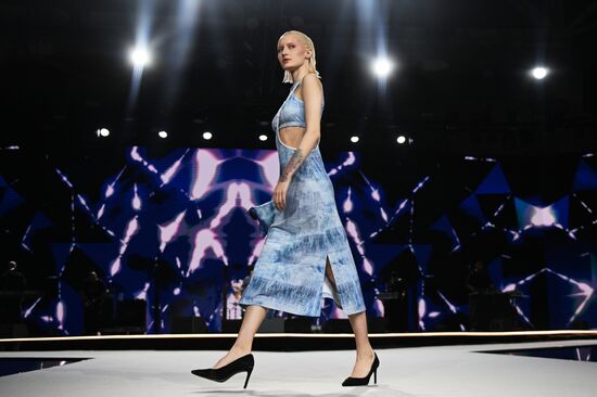 Выставка "Россия". Открытие Московской недели моды