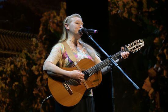 Выставка "Россия". I Открытый всероссийский слёт бардовского движения "Чтобы наши песни пели,  как свои"