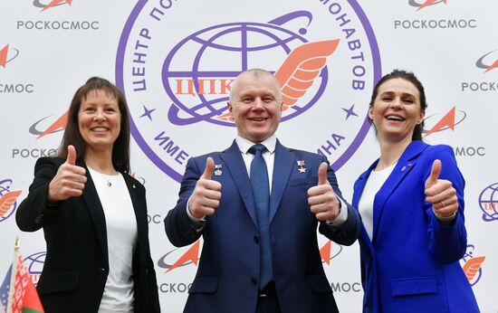 П/к экипажа 21-й экспедиции МКС в Звездном городке 