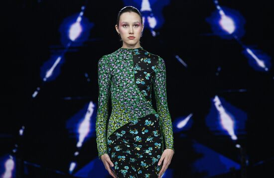 Выставка "Россия". Открытие Московской недели моды