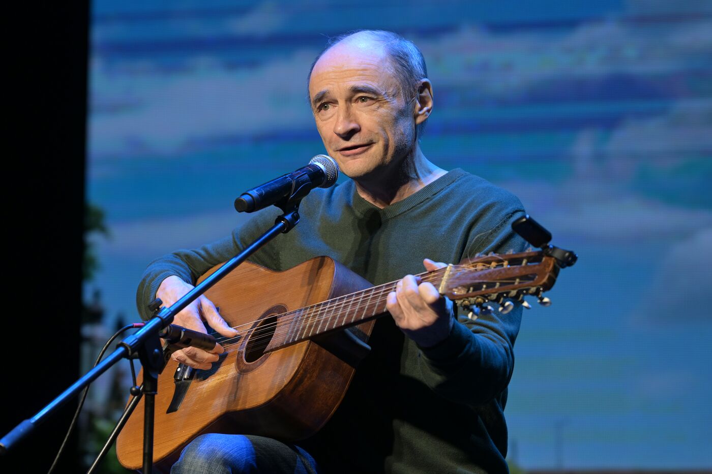 Выставка "Россия". I Открытый всероссийский слёт бардовского движения "Чтобы наши песни пели,  как свои"