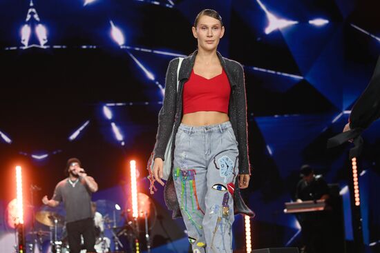 Выставка "Россия". Открытие Московской недели моды