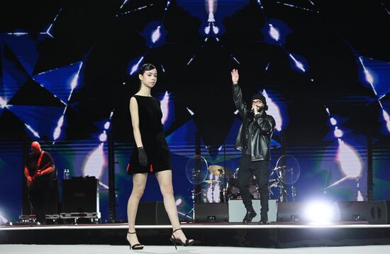 Выставка "Россия". Открытие Московской недели моды