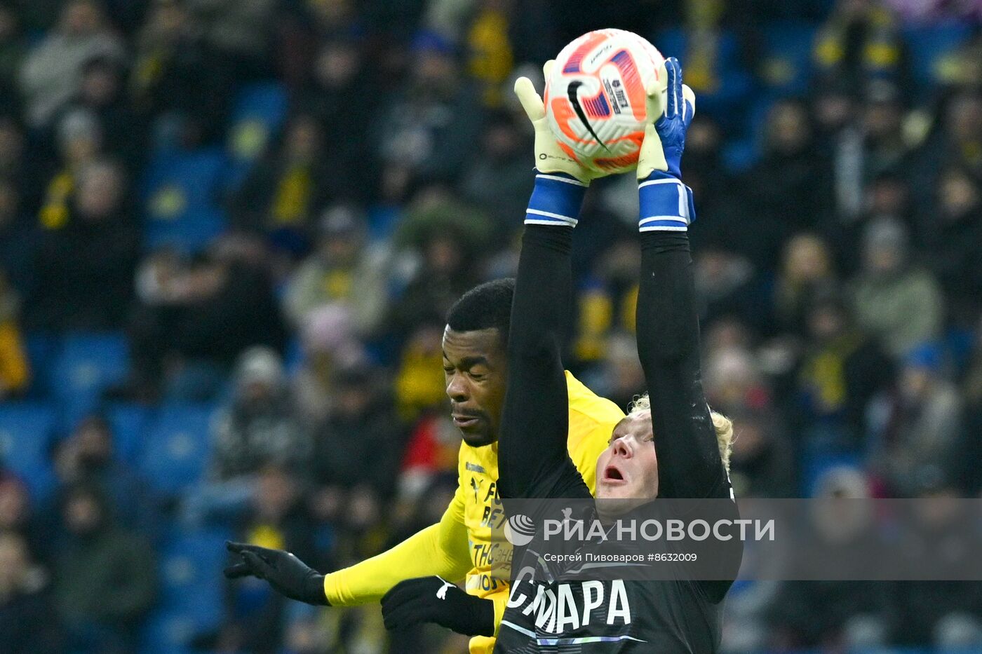 Футбол. РПЛ. Матч. "Ростов" - "Крылья Советов"