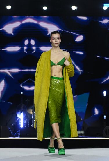 Выставка "Россия". Открытие Московской недели моды