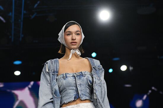 Выставка "Россия". Открытие Московской недели моды