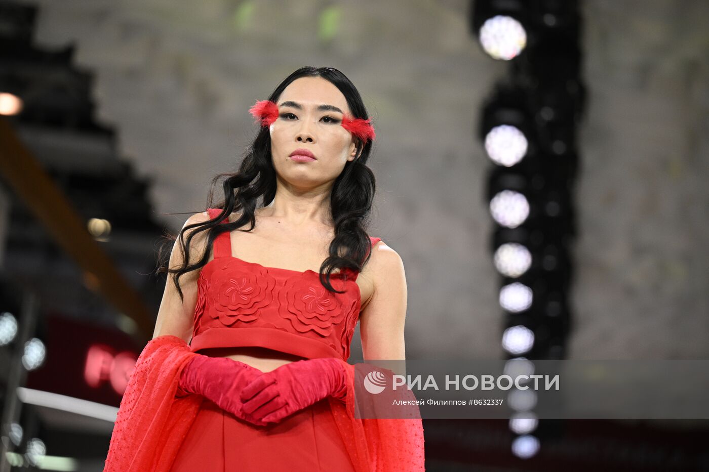 Выставка "Россия". Показы российских брендов