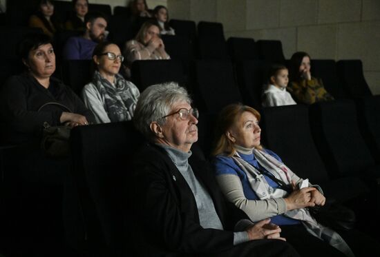 Выставка "Россия". Музыкально-поэтический концерт "Русские маяки"