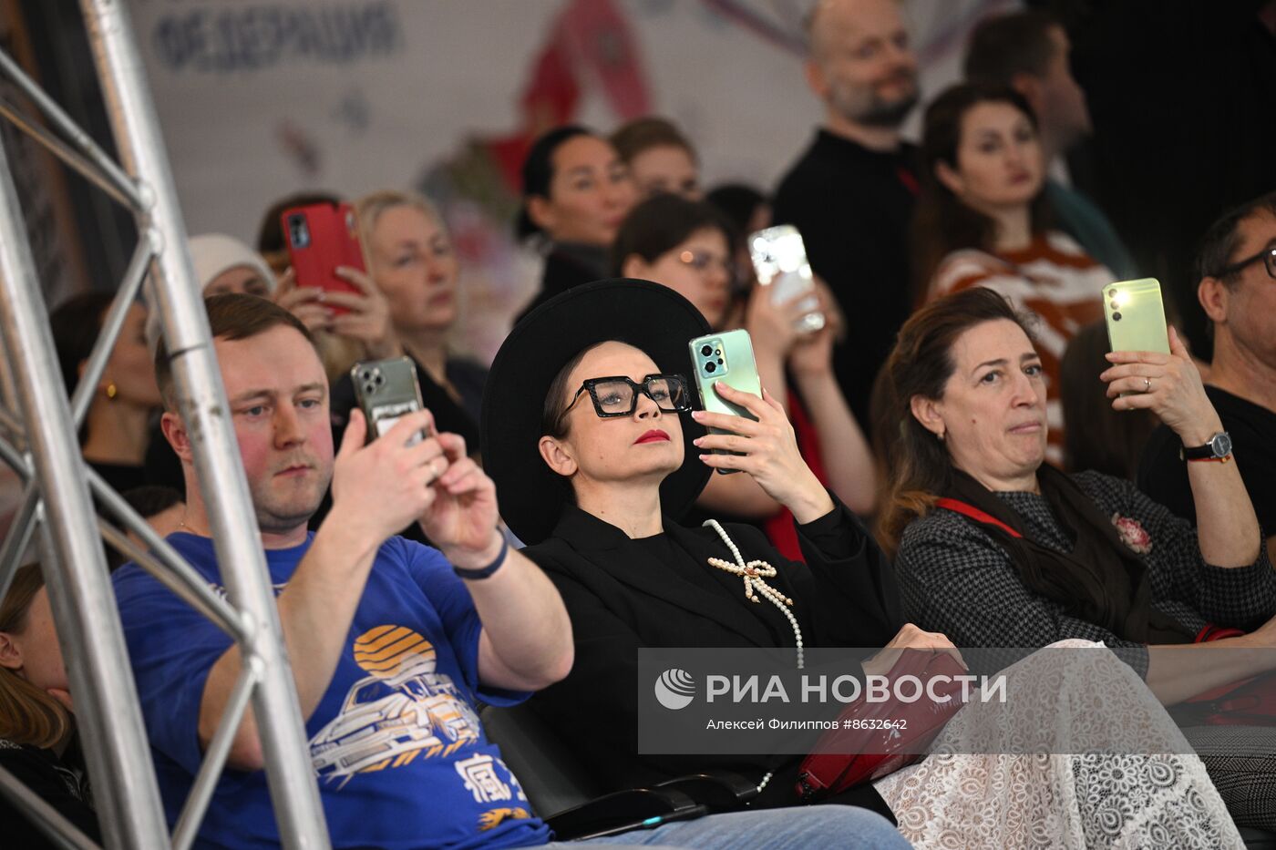 Выставка "Россия". Показы российских брендов