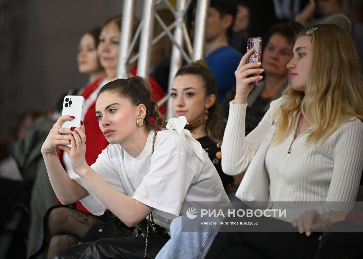 Выставка "Россия". Показы российских брендов