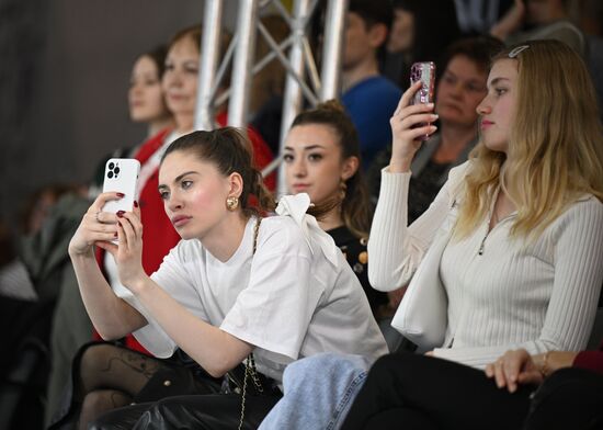 Выставка "Россия". Показы российских брендов