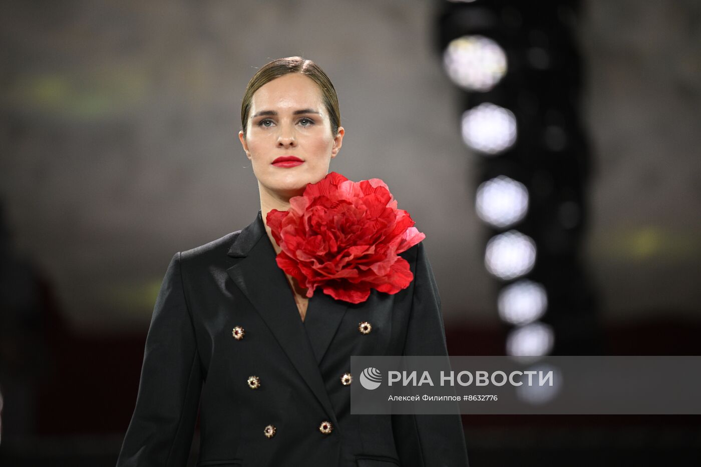 Выставка "Россия". Показы российских брендов