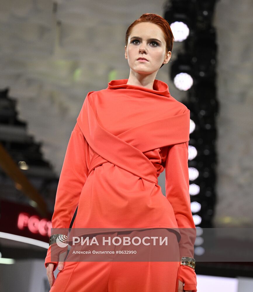 Выставка "Россия". Показы российских брендов