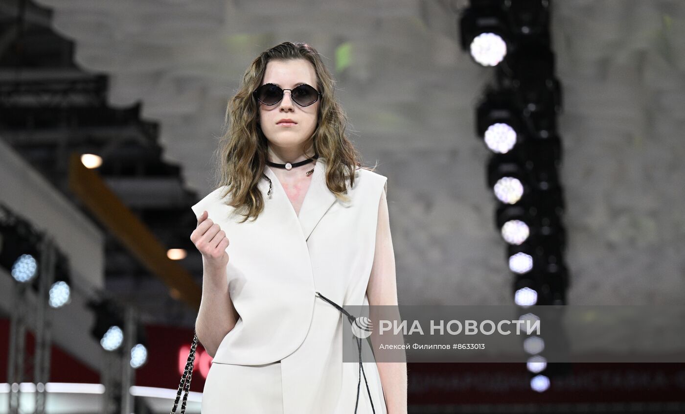 Выставка "Россия". Показы российских брендов