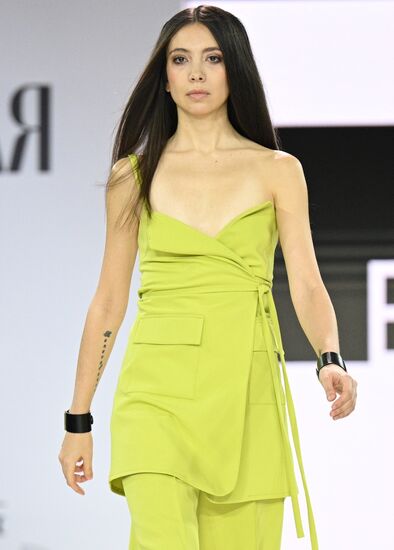 Выставка "Россия". Показы российских брендов