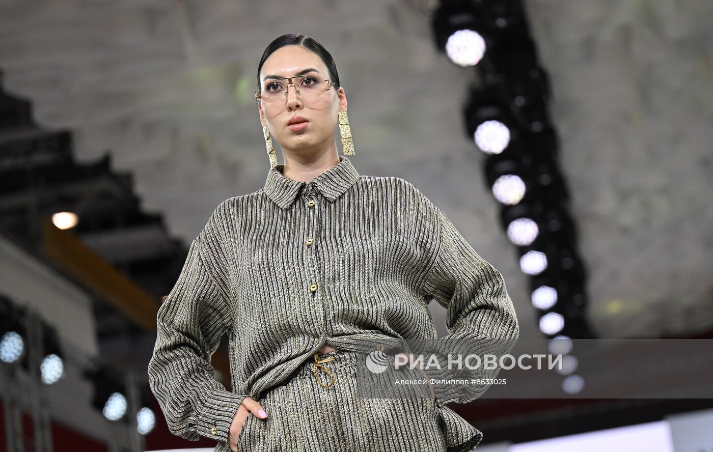 Выставка "Россия". Показы российских брендов