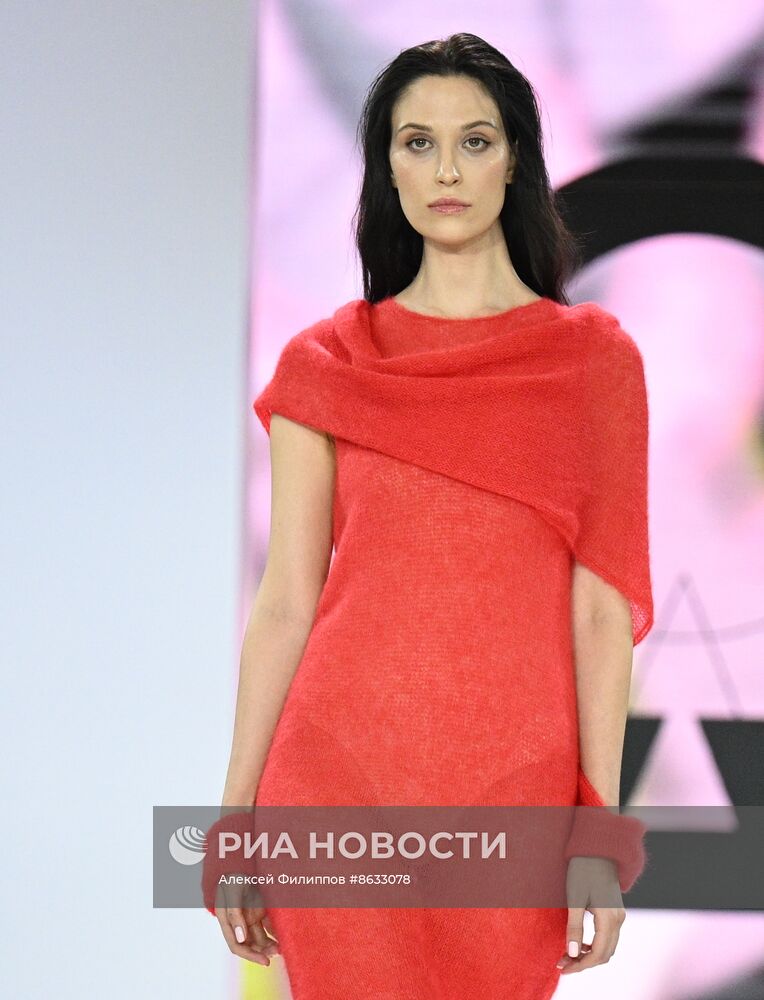 Выставка "Россия". Показы российских брендов