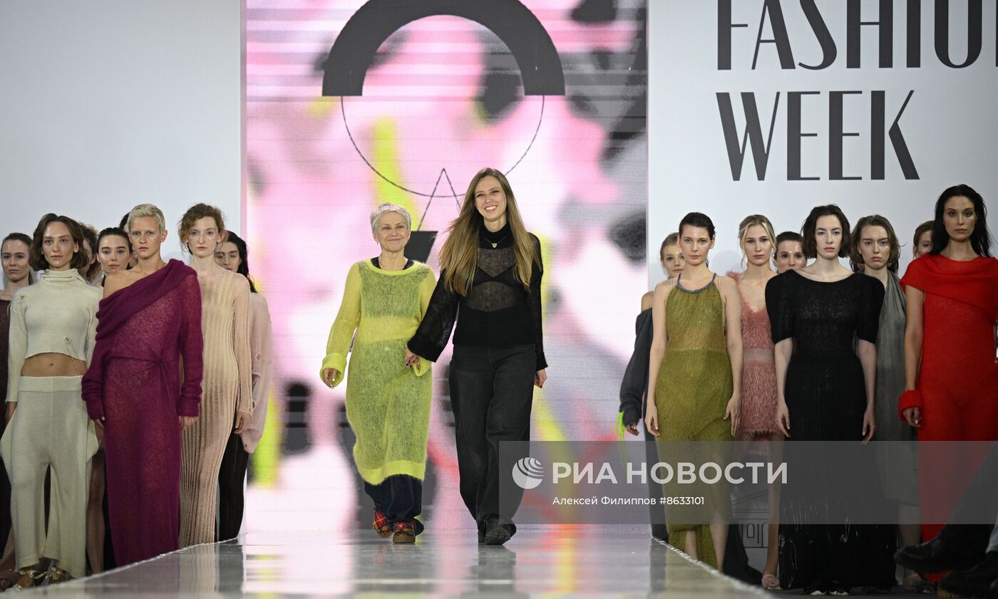 Выставка "Россия". Показы российских брендов