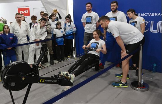 Выставка "Россия". День Федерации гребного спорта России